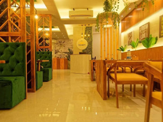 Epic Dining Cafe & Restaurant